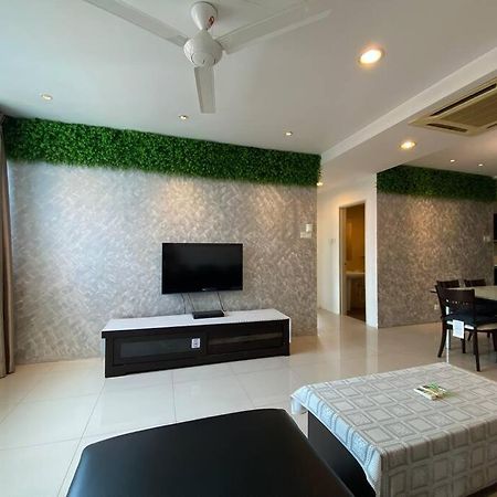 Spacious 3R,2R,Studio 5Min Walk To Time Square,Lalaport, Pool,Gym,Wifi Apartment Kuala Lumpur Exterior foto