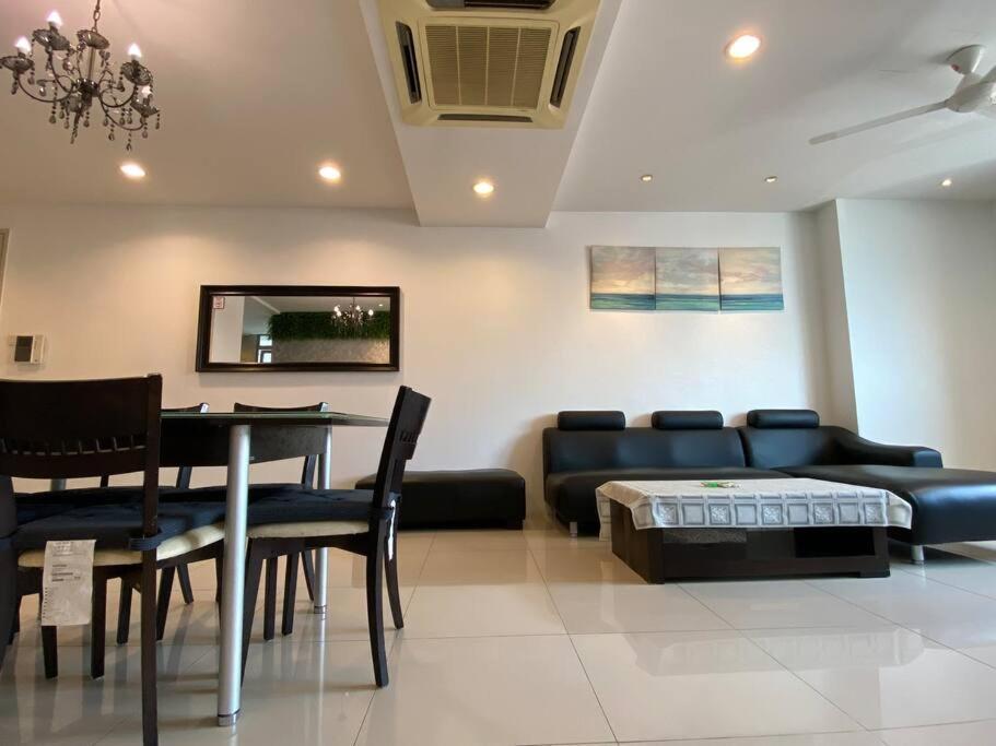Spacious 3R,2R,Studio 5Min Walk To Time Square,Lalaport, Pool,Gym,Wifi Apartment Kuala Lumpur Exterior foto