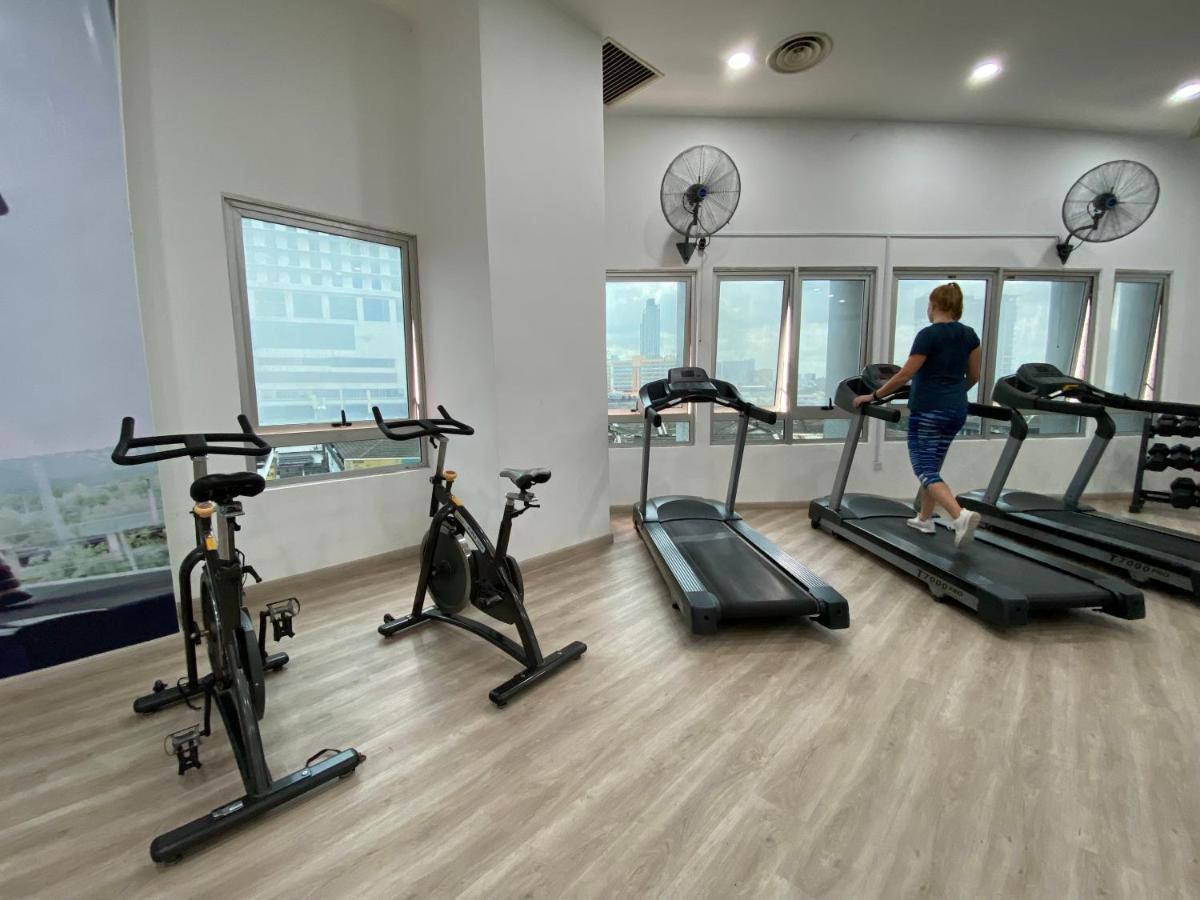 Spacious 3R,2R,Studio 5Min Walk To Time Square,Lalaport, Pool,Gym,Wifi Apartment Kuala Lumpur Exterior foto