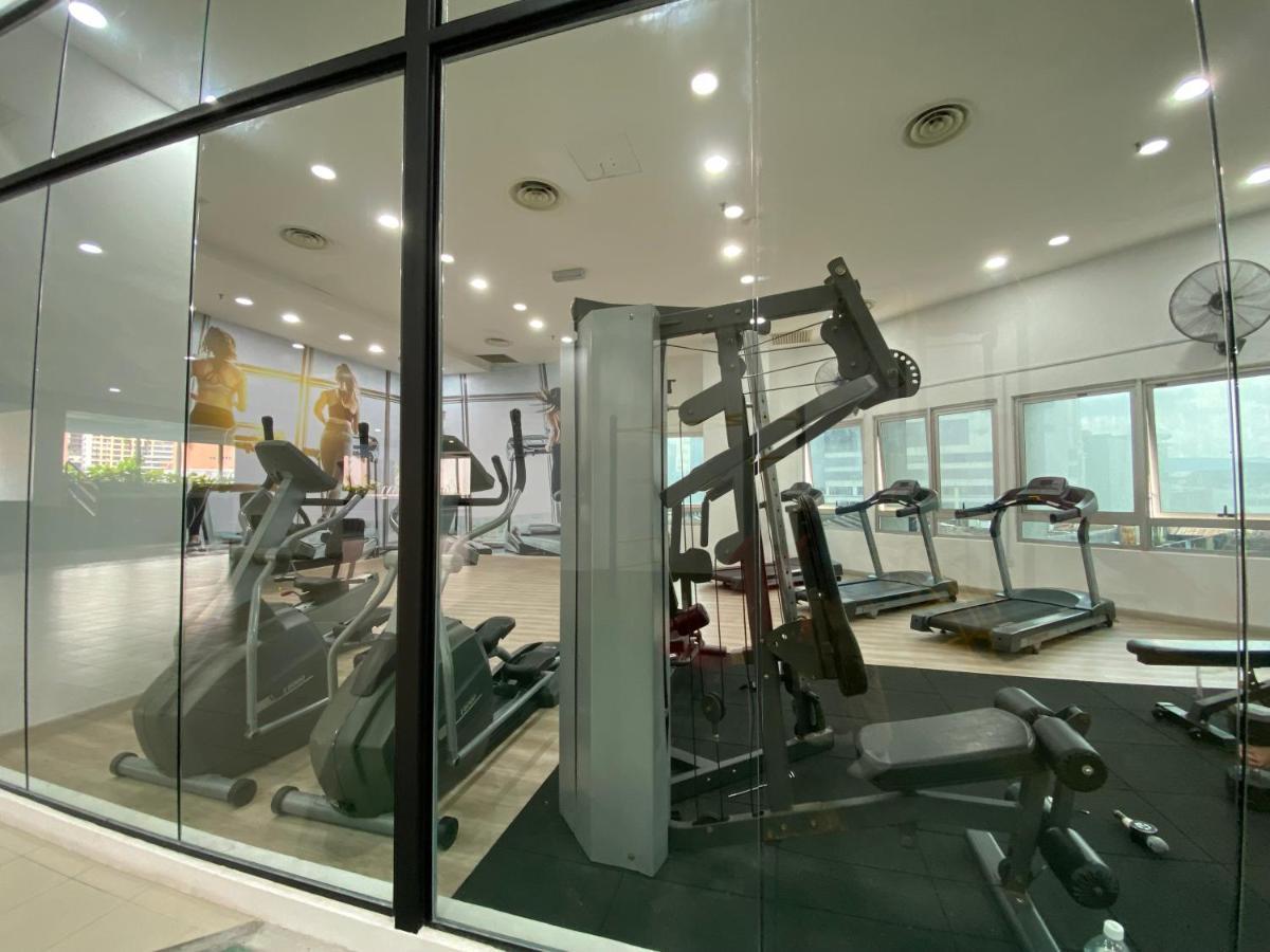 Spacious 3R,2R,Studio 5Min Walk To Time Square,Lalaport, Pool,Gym,Wifi Apartment Kuala Lumpur Exterior foto