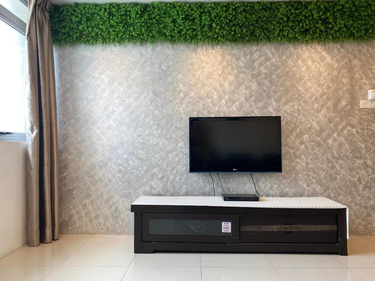 Spacious 3R,2R,Studio 5Min Walk To Time Square,Lalaport, Pool,Gym,Wifi Apartment Kuala Lumpur Exterior foto